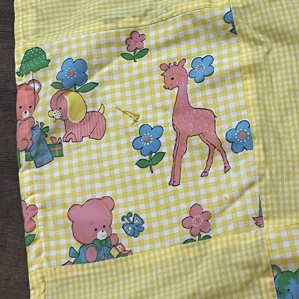 Vtg Homemade Infant Baby Quilt Crib Blanket Animals Yellow Pink Gingham 32x42